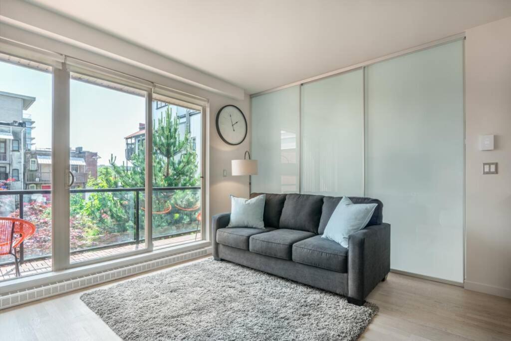 Clean 3Rd Floor Executive 1 Bedroom Apt In Old Town China Town Victoria Eksteriør bilde