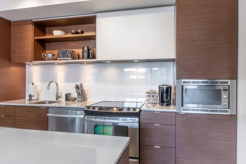 Clean 3Rd Floor Executive 1 Bedroom Apt In Old Town China Town Victoria Eksteriør bilde