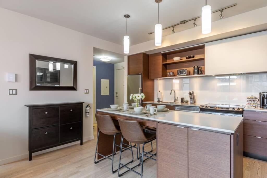 Clean 3Rd Floor Executive 1 Bedroom Apt In Old Town China Town Victoria Eksteriør bilde